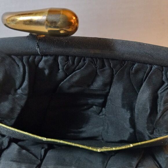 Vintage Kiss Clasp Black Fabric Bag Cottagecore Grandmacore - Picture 7 of 9